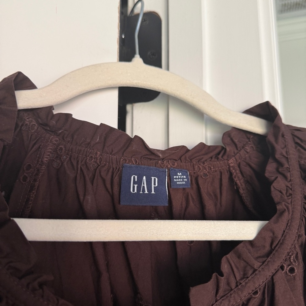 Gap Brown Eyelet Ruffle V Neck Tassel Blouse Short Sleeve - Picture 2 of 4